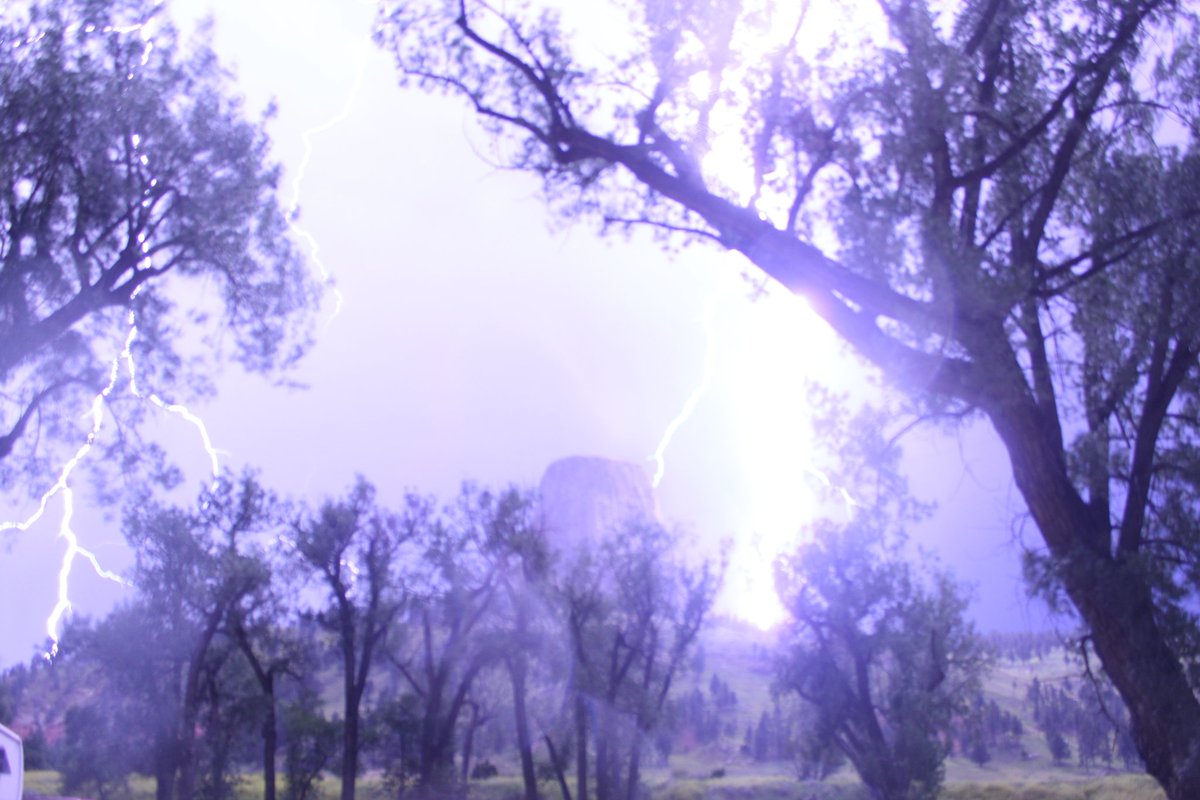 CirkuitKnight's tweet image. I'm at Devils Tower and I just caught a 1 in a million shot of lightning hitting the tower!!!!! Dude and this is my first time capturing lightning with my camera @BlackGryph0n #lightning #devilstower #kachow