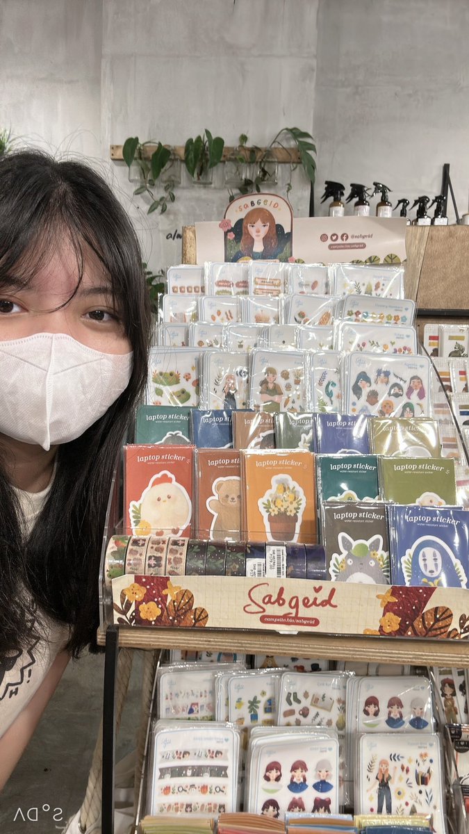 sabgeid's tweet image. Delivered new stocks of laptop stickers at the #commonroomph Rockwell branch 🍄🌱