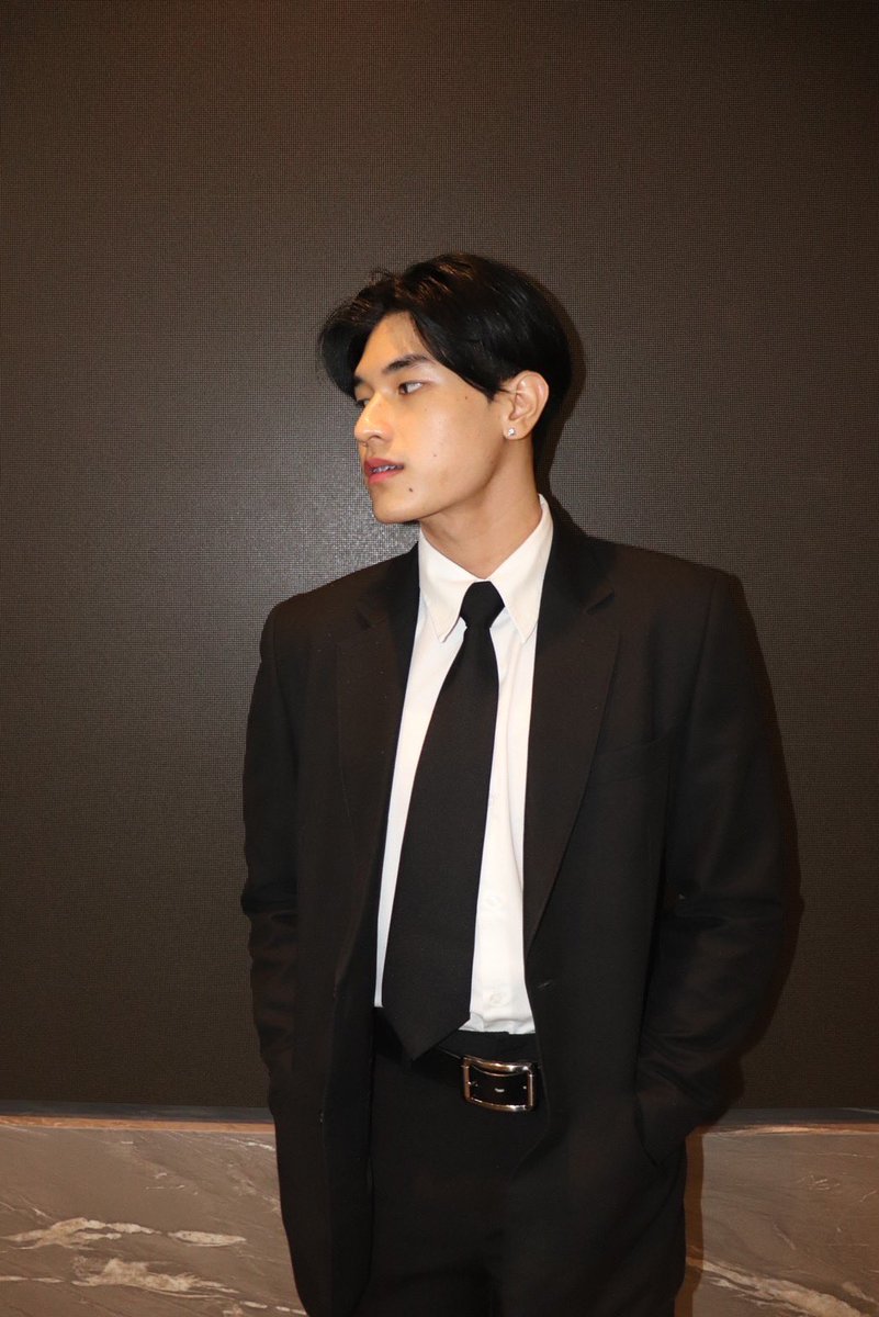 SWU CUTE BOY lll tweet media