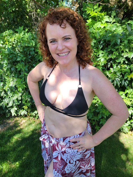 Sunday funday was nice and relaxing.  https://t.co/2sQH8znQ0g  #sundayfunday #milf #redhead https://t<a href="/tag/redhead"class="tags"><span>#redhead</span></a><a href="/tag/sundayfunday"class="tags"><span>#sundayfunday</span></a><a href="/tag/milf"class="tags"><span>#milf</span></a>