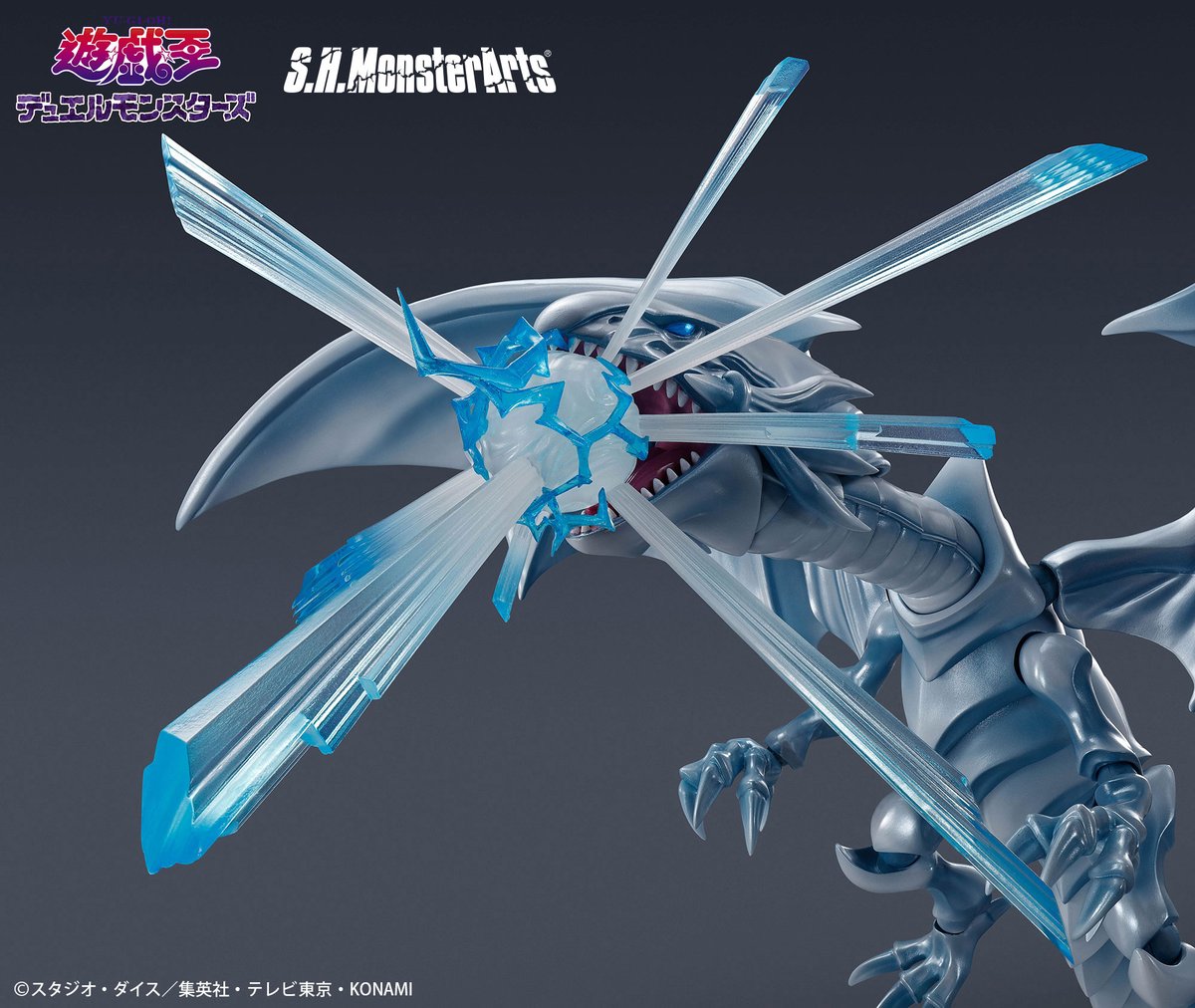 【「S.H.MonsterArts 青眼の白龍」ついに全貌公開】

圧倒的な可動に加え、大迫力の”滅びの爆裂疾風弾”大型エフェクトパーツが付属💥
専用台座と合わせて劇中の攻撃シーンを再現可能！

来る8月4日(金)に予約開始‼

▽詳細はこちら
tamashiiweb.com/item/14516/
#モンアツ #遊戯王 #yugioh