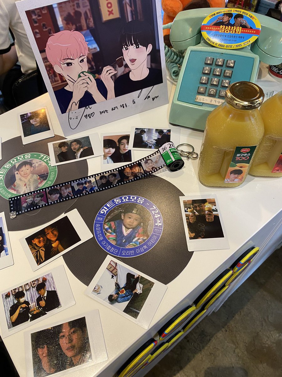 라라냉삼 라라음악사

아니 고기 사진이 없는 이슈 발생
복고 컨셉 장난 아니라 여기가 90년대인 줄 알았다네요..
고기가 친절하구 사장님이 왕짱 맛있음 👍
진짜 또 가야지

#판타지어디야고기먹자_오잉우와
#인성다원과_냉삼한접시_뚝딱