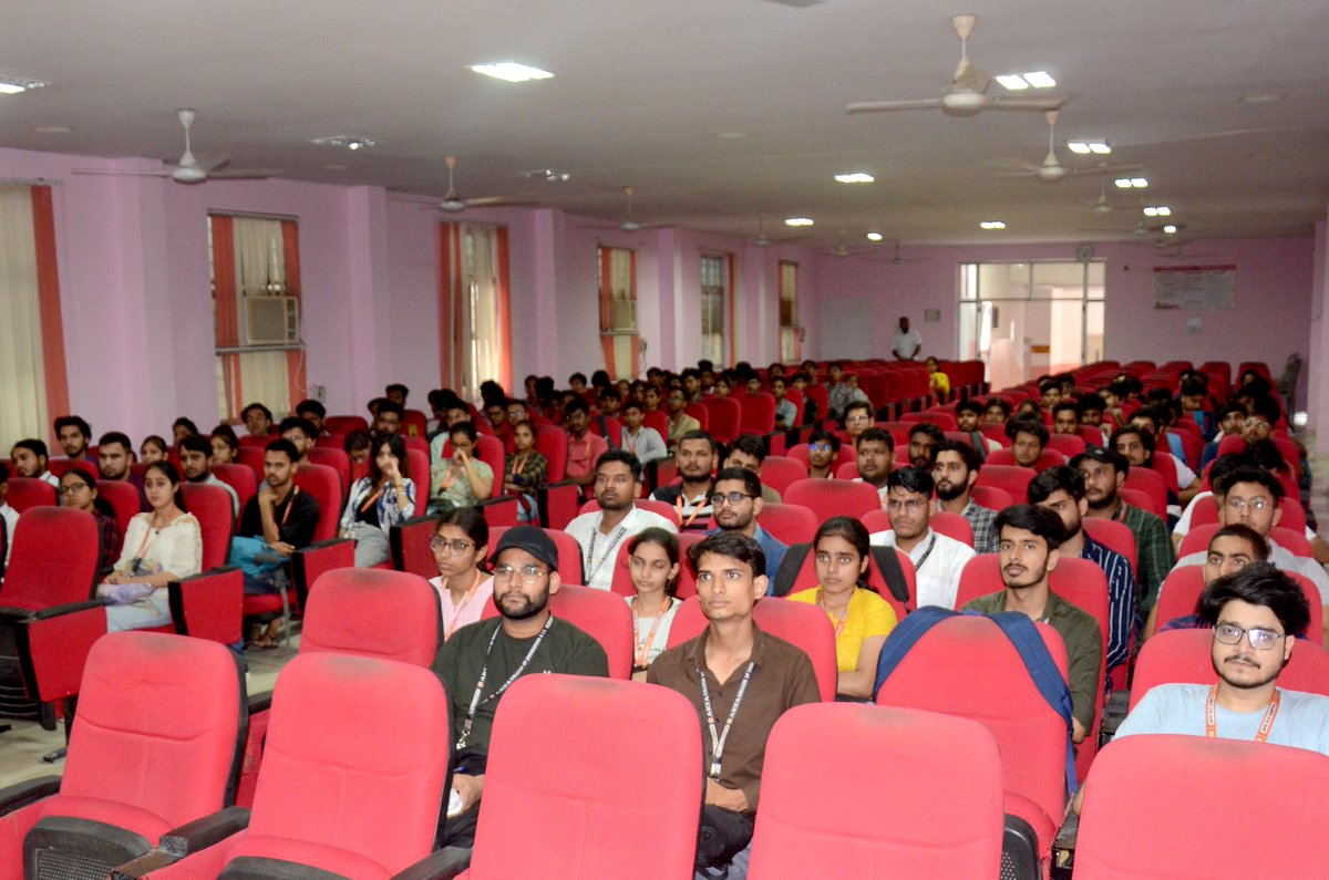 aryacolleges's tweet photo. Department of Training & Placement, #AryaCollege of Engineering & IT, Jaipur Organized #CareerCounselling & #GuidanceSession on '#PlacementPreparation & Importance of #Assessment in the Recruitment Process.
The Session was delivered by Mr. Dushyant Chhabra, Lead North India, AON. https://t.co/vag28GkV4k