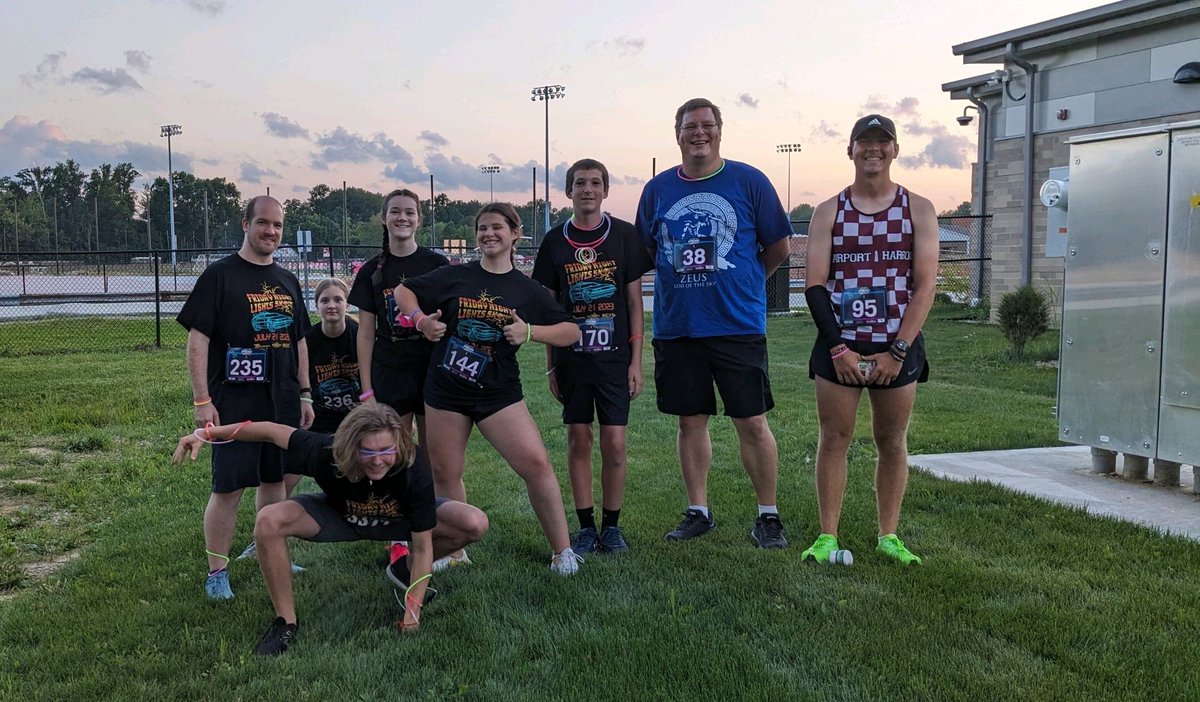 FairportHS_XC's tweet photo. While we are waiting for Michael's 400 meters, I am going to share some great pictures from this week's Friday Night Lights 5k in Mentor https://t.co/4OD8piSZzj