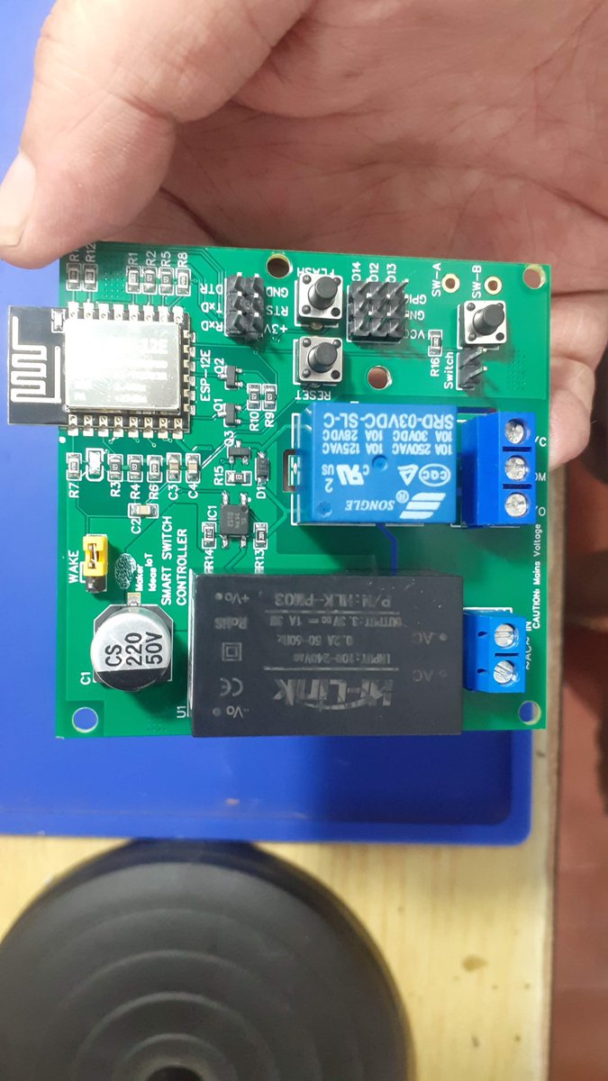 JeanRedelinghu1's tweet photo. Adding some automation to the outside lights at home:
https://t.co/YSdeXLdabf

#pcbway
#makeriot2020
#ESPHome
#HomeAssistant
#diyelectronics https://t.co/LXGWCruiu3