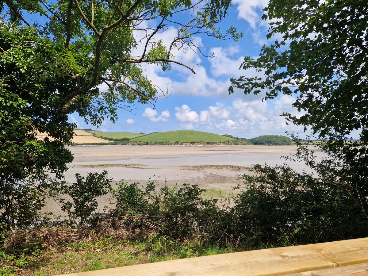 aaduki's tweet photo. Over the weekend, Jo, one of our Client Advisers, rode the camel trail cycle path from Wadebridge to Padstow.

Look at those views 🚴🌊

#meetyouradviser #nature #photography https://t.co/iFGuIf6Lnj