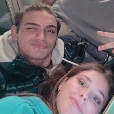 mendozamar3's tweet photo. ______ ______ ______ ______ ______
    ← ⚪ Mar✨🍿  ⠇                         
              ⁵ ᵐⁱⁿᵘᵗᵉˢ ᵃᵍᵒ
Feliz cumple Johnny…❤️3
💃🏻🕺🏻🐰 https://t.co/yVT0y57Aqv