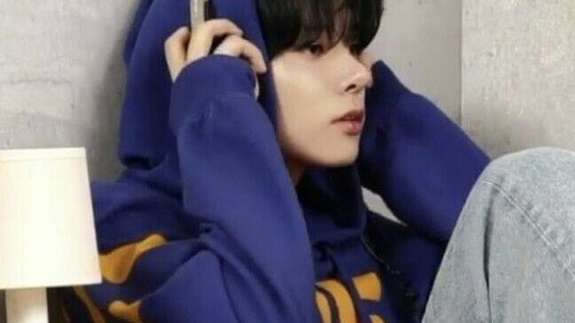 suniq1lo's tweet photo. — • ✉ hi everyone ! i’m ayat轉. | filo, she/her and i’m finding interactive ;

- engene, moa, carat, fearnot, stay etc.
- heart and rt’s are appreciated ! 🤍⛰️ https://t.co/GG6DETbDhg