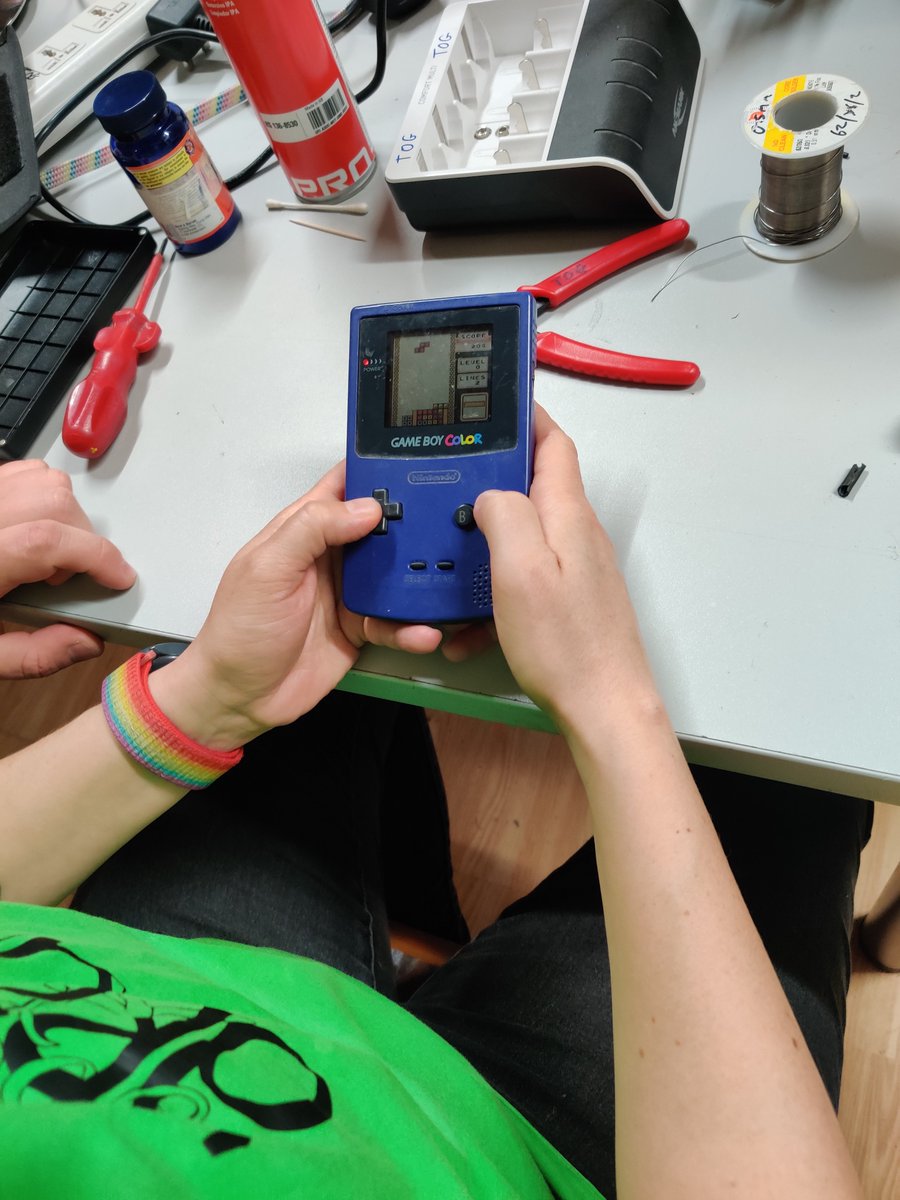 We are getting into the swing of things for this Sunday's #repaircafe Last night we repaired a Gameboy Color. It has a new lease of life and the owner can continue their love of Tetris. Gather up your broken items -> tog.ie/2023/07/repair…