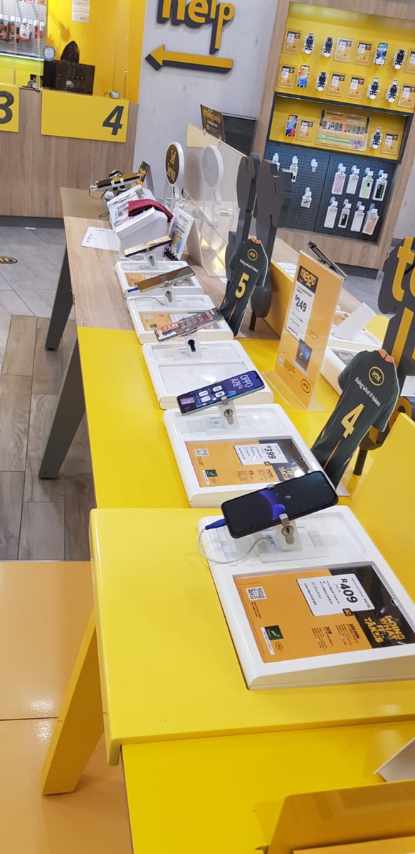 gripzo's tweet photo. New installation anti theft brackets for phones with GRiPZO V3 security phone mounts #displaysecurity 100% mechanical no hassle with alarms sensors remote controls and false alarms https://t.co/xoVAUz7ats https://t.co/KyD1KE2Alv