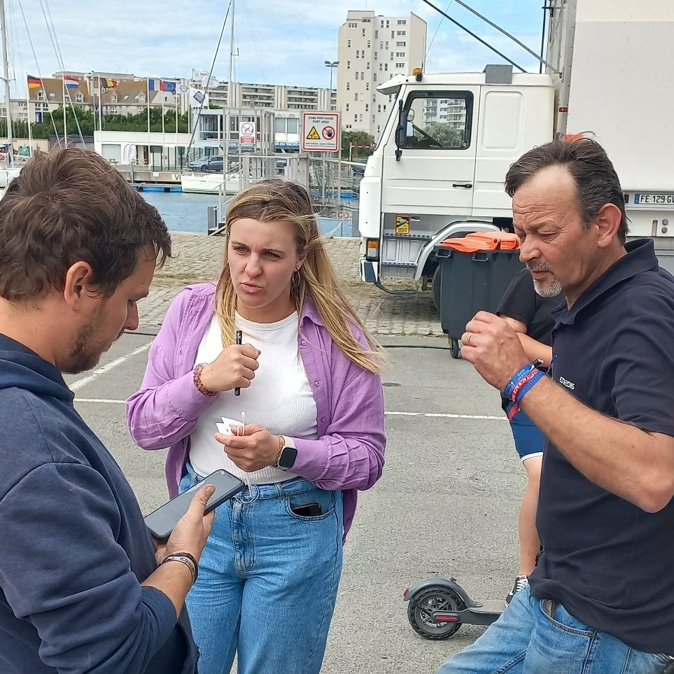 enedis_hdf's tweet image. En ce moment et jusqu&apos;au 20 aout, la #foire de #Calais bat son plein ! Les manèges de la #fête foraine 🎠 ont directement été raccordés au réseau électrique ⚡️ pour un événement sans groupe électrogène, et donc, plus respectueux de la🌎 #BranchonsLesEvénements #Forains