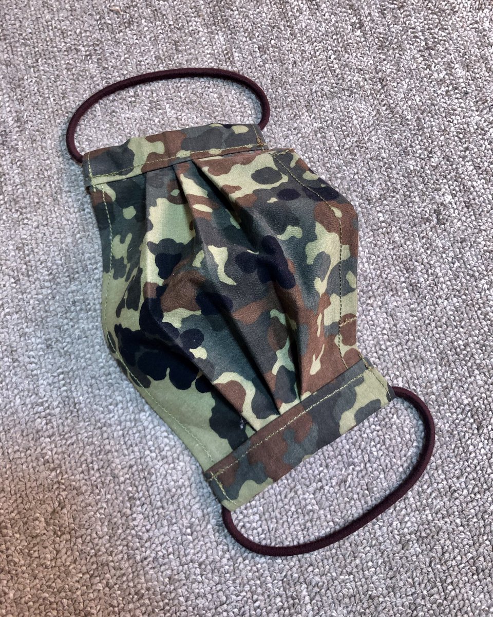 sgt_catshit's tweet photo. フレックターン迷彩柄マスク完成

#bundeswehr #germanarmy
#flecktarn #camouflage
#clothmask #handmademask
#militarysurplus #shelterhalftent
#ドイツ連邦軍 #ドイツ軍 
#フレックターン #カモフラージュ
#布マスク #手作りマスク
#放出品 https://t.co/u8aRQGBqtu