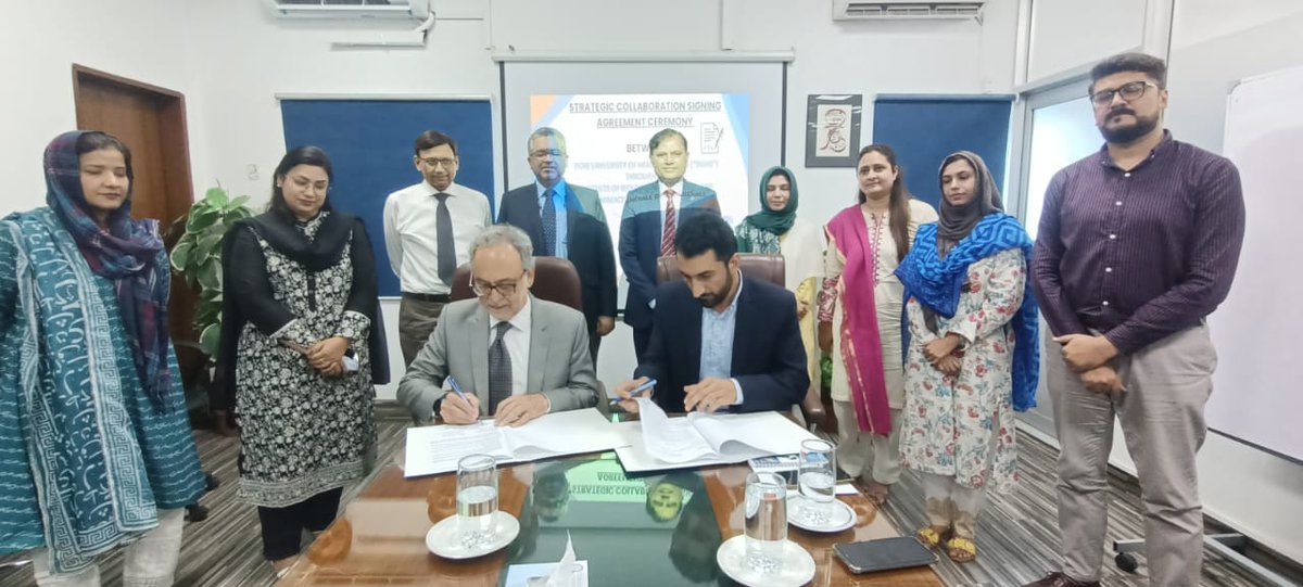 Dow_Uni's tweet photo. By the grace of Almighty, Alhamdulillah
The Dow Institute of Biological, Biochemical & Pharmaceutical Sciences (IBBPS) has recently signed a strategic collaboration agreement with Société Générale de Surveillance (SGS).
#IBBPS #SGS #CollaborationAgreement #Research #Development https://t.co/LafOjdCFSO