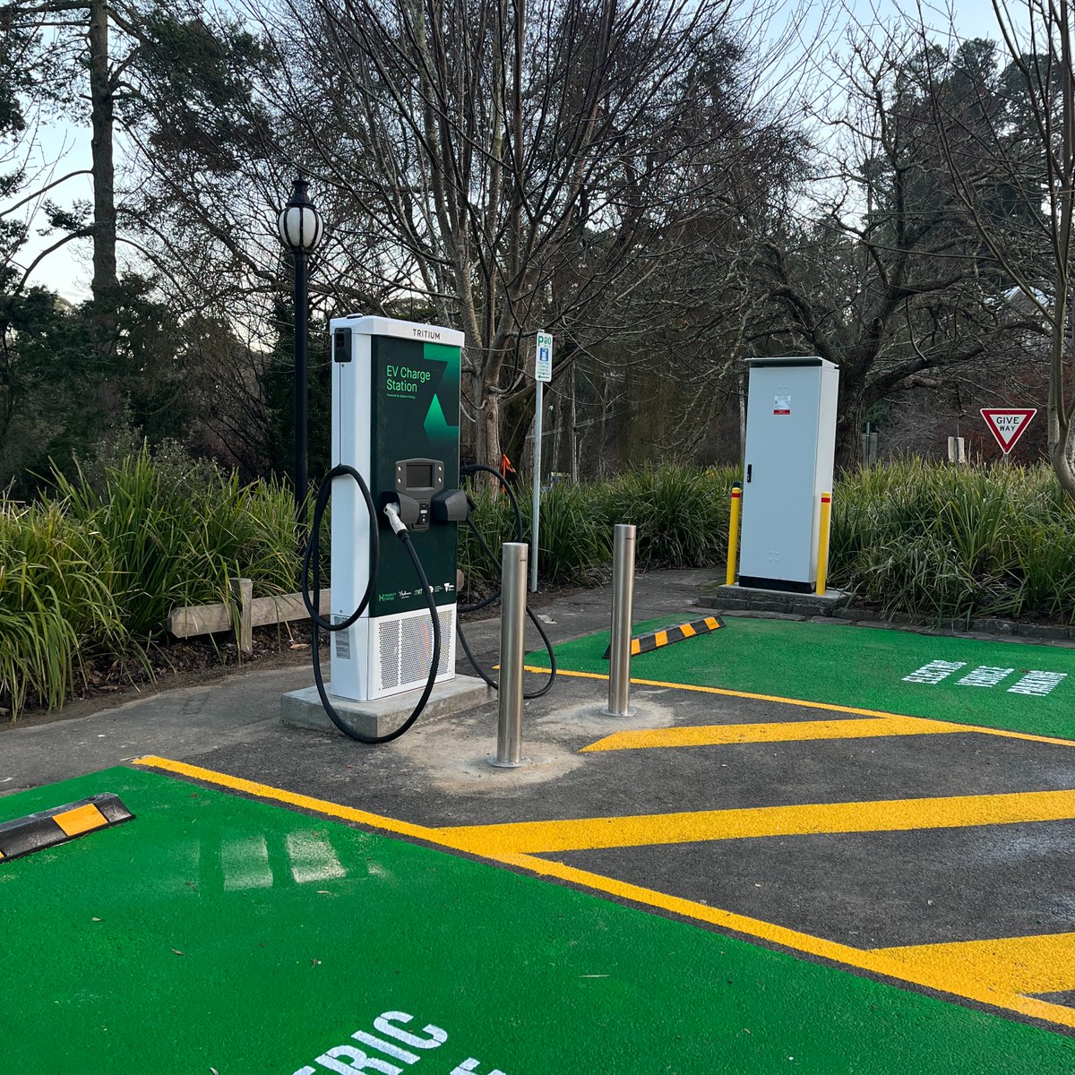 Hepburn Shire now has three EV charging stations 🥳

🚗 Hepburn Springs
🚗 Creswick
🚗 Daylesford 

Next up - Trentham &amp; Clunes! 

Huge thanks to <a href="/Chargefox/">Chargefox - Australia's EV charging platform.</a>, the State Government’s DCAV program and our partners Central Highlands Water, Hepburn Shire Council and Fells Electrical!