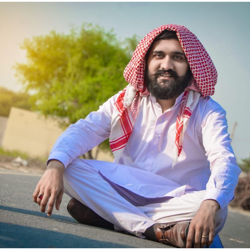 adeeldogar1706's tweet photo. Leader                          Follower https://t.co/ska43Sbxv1
