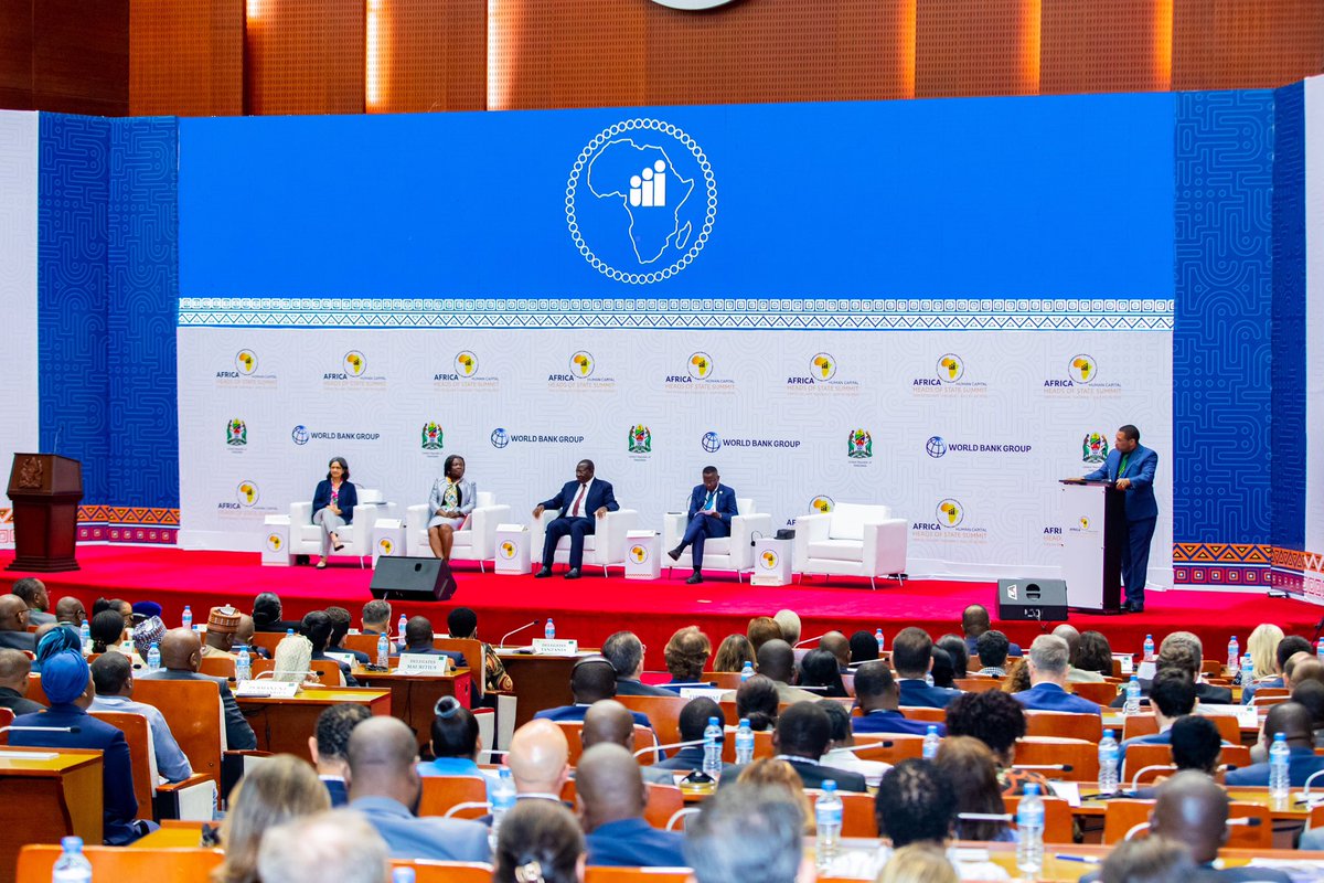 infocusstudiotz's tweet photo. We are privileged to begin our second day in the esteemed company of two influential figures from the United Republic of Tanzania: The Vice President H.E. Dr.
@dr_mpango and the Minister of Finance Hon. Dr.
@mwigulunchemba1
#livestream #livestreamkingstz #infocusstudiotz https://t.co/hKutxDjvm0