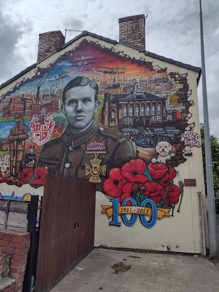 JRP468002's tweet photo. @superseveriano @whatsonsthelens @HSHVCA @StHLabour Sev. He did this one for us in Leigh. Alfred Wilkinson V.C and athlete Keely Hodgkinson in Atherton. https://t.co/Ynmyxpbfxr