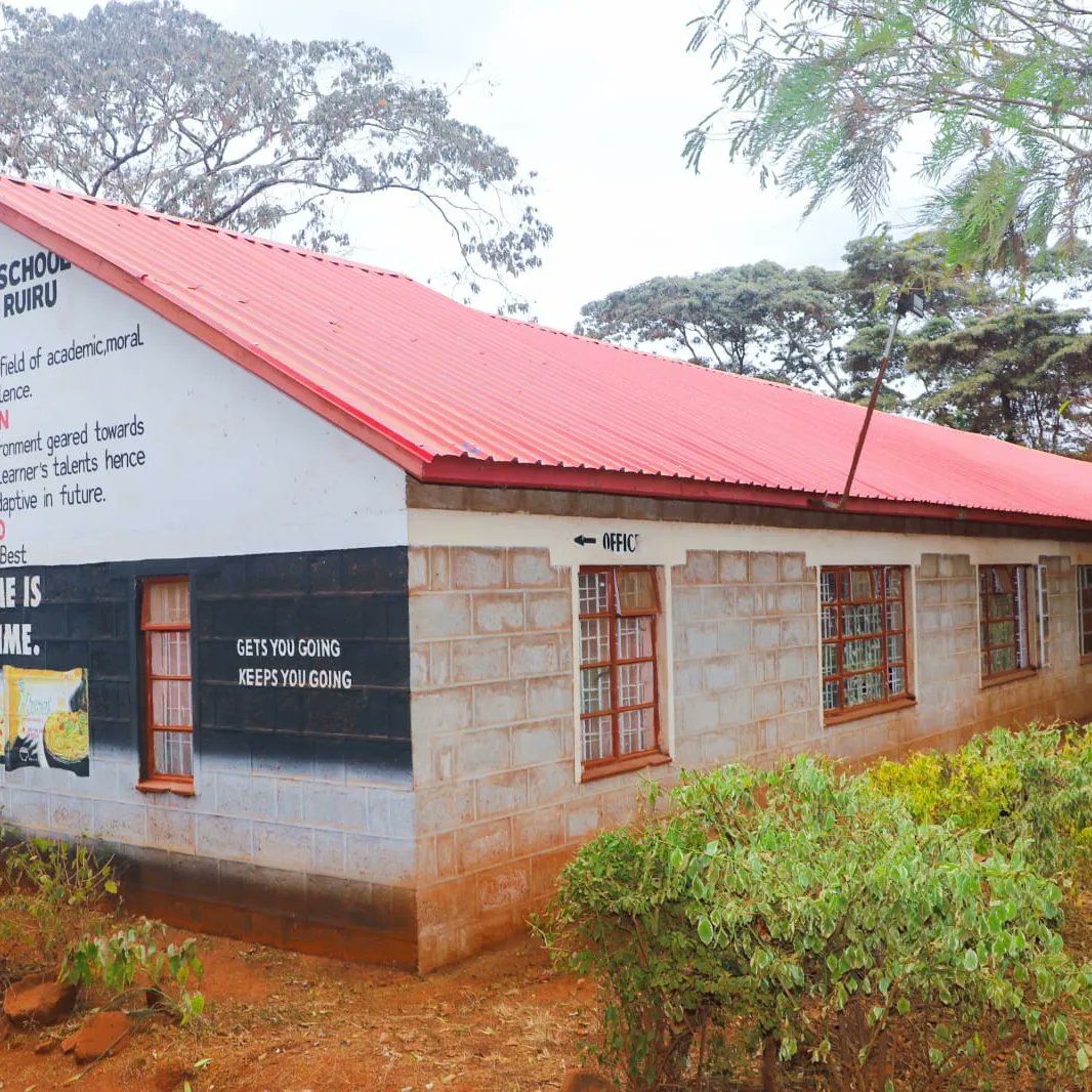 HonKingara's tweet photo. Ruiru Primary school in Biashara ward is one of the schools with very high population. 

We have began classrooms renovation in this school, courtesy of Ruiru NG-CDF.
#Mtendakazi 
#RuiruMbele 
#wearedelivering https://t.co/5NRS61EqR6