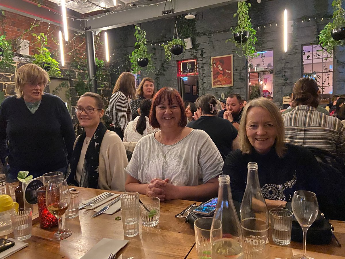 PREDICT network tweet media