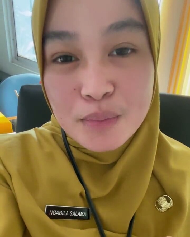 Menurut anda diantara 2 dokter ini, siapa yg "tegak lurus" membela hak2 rakyat dlm bidang kesehatan ?
<a href="/DrEvaChaniago/">Eva Sri Diana Chaniago</a> 👉 RETWEET
<a href="/Ngabila/">Ngabila Salama</a> 👉 LIKE