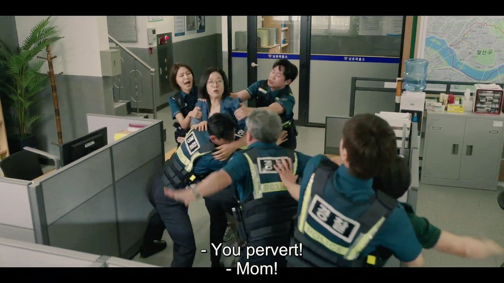 fangirl_ahjumma's tweet photo. #NotOthersEp2 continues to be hilarious!Idc much about the plot for I am really enjoying the unconventional mom daughter relt! Jin Hee and Jae Woon's bickering! I also cant wait for Ahn Jae Wook appearance im excited to see the chaos he will add to this already chaotic characters https://t.co/1duYQAltc0