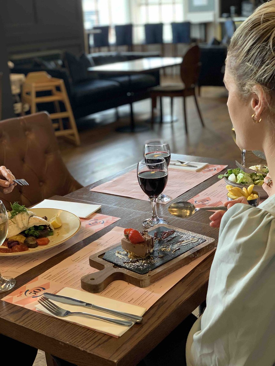 McGettiganscork's tweet photo. Get together this week and catch up over delicious dishes and a glass of wine in the warm hospitality of McGettigan’s Cookhouse Cork.

#friendlystaff #purecork #pure_cork #deliciousfood #corkcocktails #corkdining #corkireland https://t.co/YSG01U2ekl