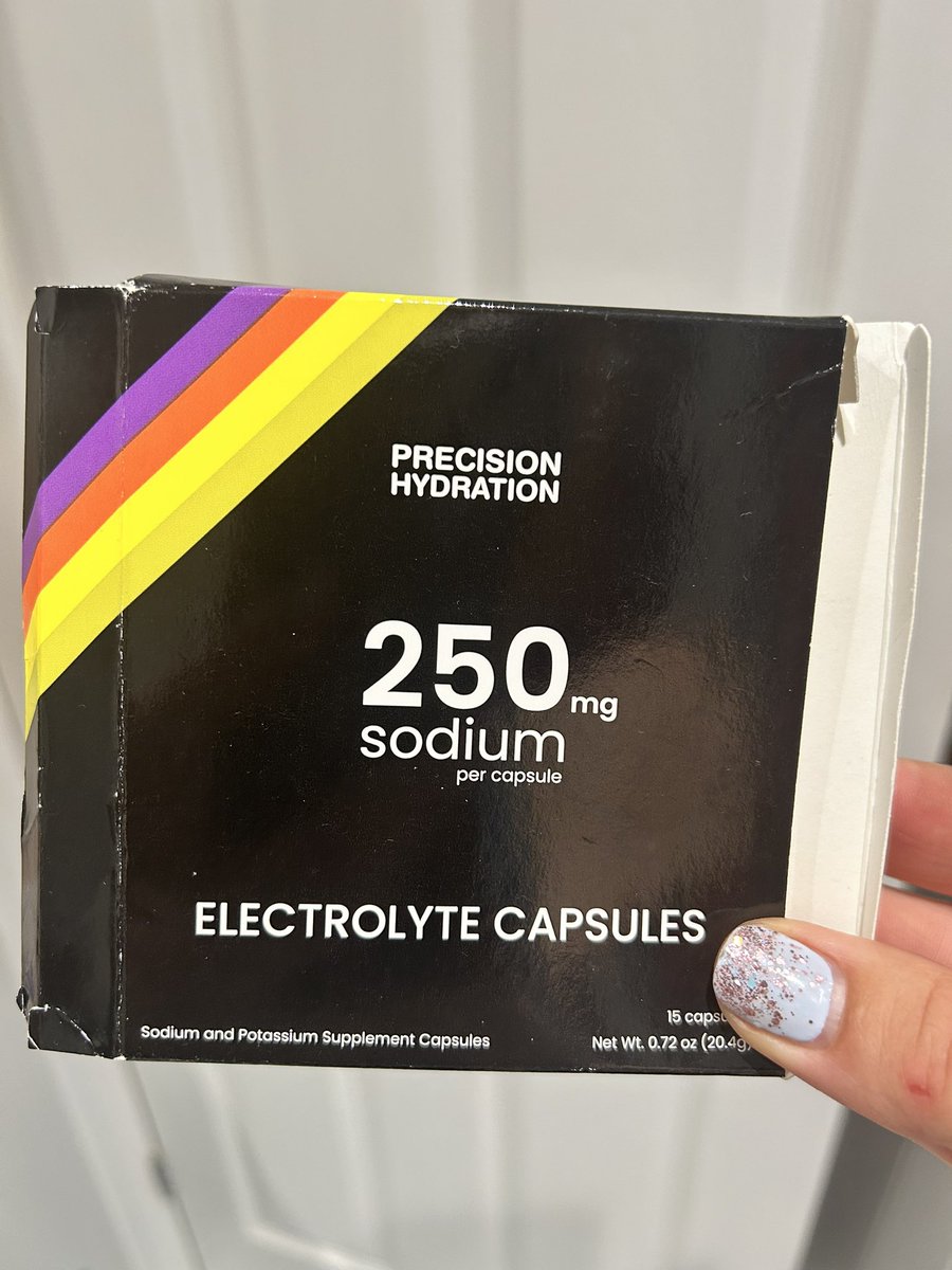 KatherineTyers's tweet photo. @daverunsnow I use these, but not as many as 1 an hour! I think I’ve taken 2 during the course of a marathon alongside my usual fuelling. https://t.co/3LiFR31wLP