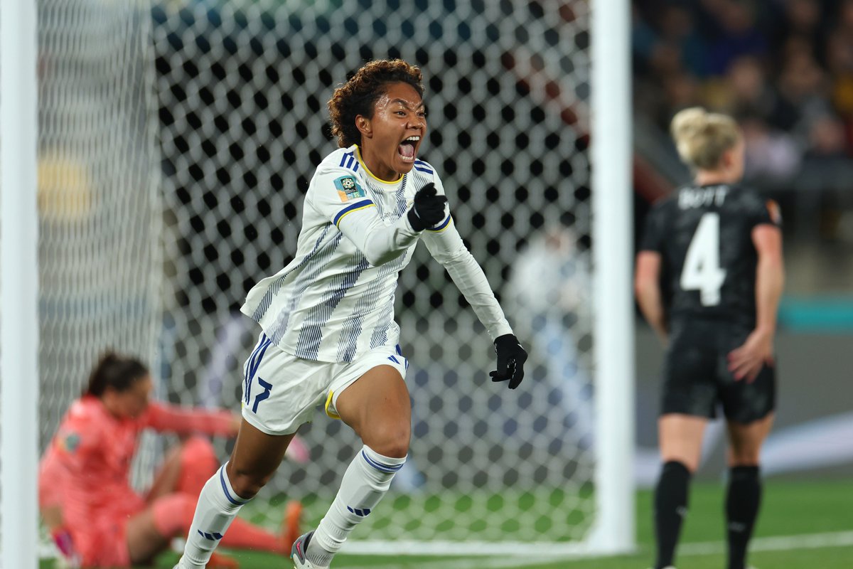 FOXSoccer's tweet photo. A moment the Santa Clara native Sarina Bolden will never forget 🇵🇭 https://t.co/SOYR0UKEYc