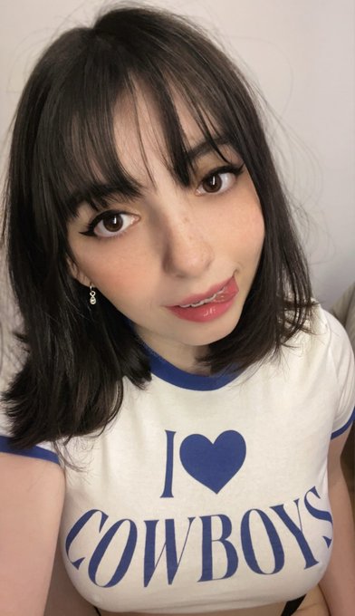 Do you like my new shirt? 🤠 https://t.co/f0kT15yZtf