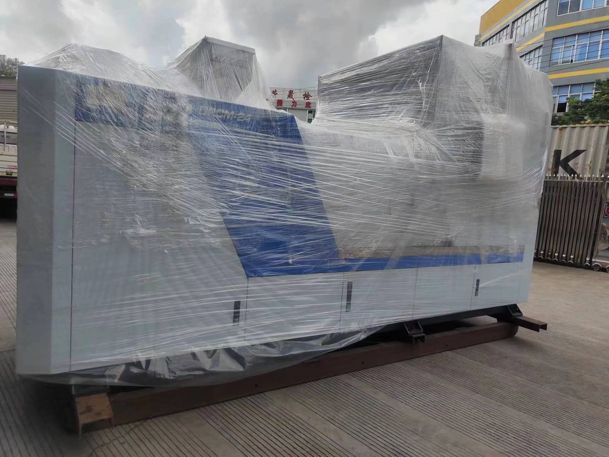 MouldChina99215's tweet photo. Cap compression moulding machine is loading and waiting for shipping.
#machine #machinery #moulding #compression #capmachine #capmachines #capmoulding #platiccap #machinemaker https://t.co/qPdL95EQzl