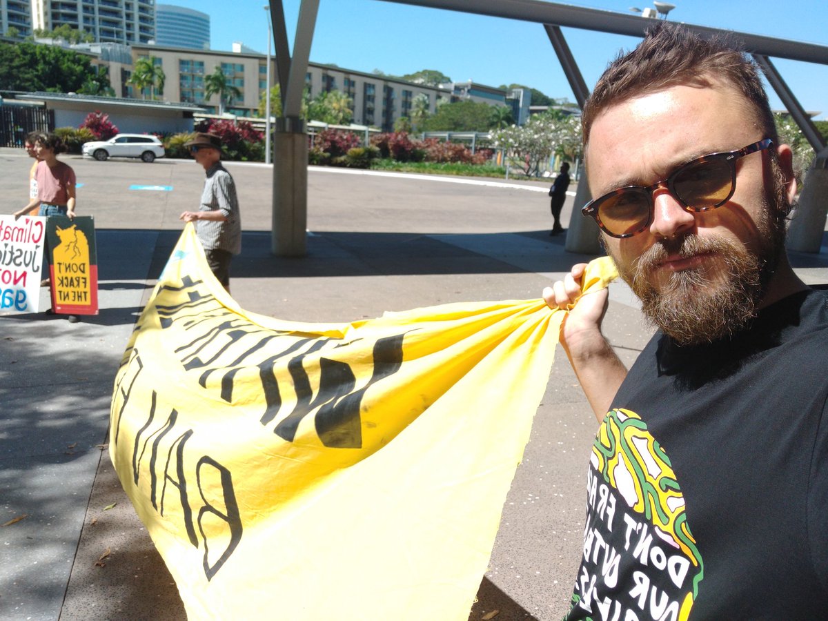 Mroseup1's tweet photo. Really stuck it to em across multiple actions yesterday here on Larrakia country. So many comments on my new @LockTheGate tshirt as well. #nonewgas #saveleepoint #pissofftamboran https://t.co/LGRt0qknOM