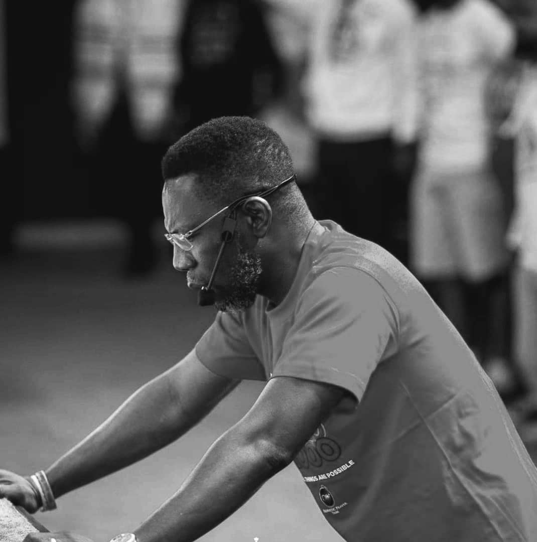 ricidnigeria's tweet photo. Today at the Prophetic Prayer Hour with Rev Sam Oye ๐.
#mylighthascome
#pph #rso @RevSamOye https://t.co/tNBTuS6CuK
