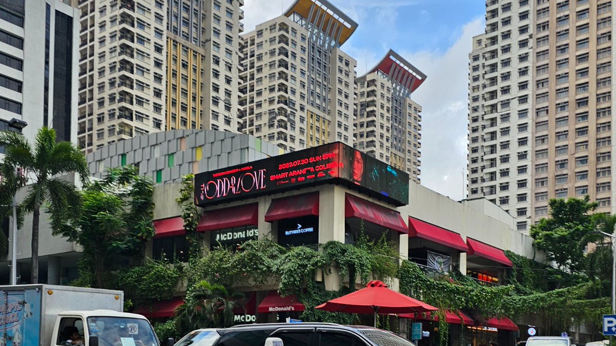dnmentph's tweet photo. Mother is coming 💖✨💜

Have you spotted TAEYEON around Araneta City? See her live on July 30, 5PM at the Smart Araneta Coliseum for #TheODDOfLOVE_in_MANILA! 

Only 5 days to go! Are you going to be there? 😍

Limited tickets left! Grab yours here: https://t.co/NQ3RJlmQVm https://t.co/2B5FhmSLJS