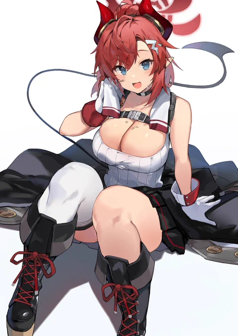 下倉メグ