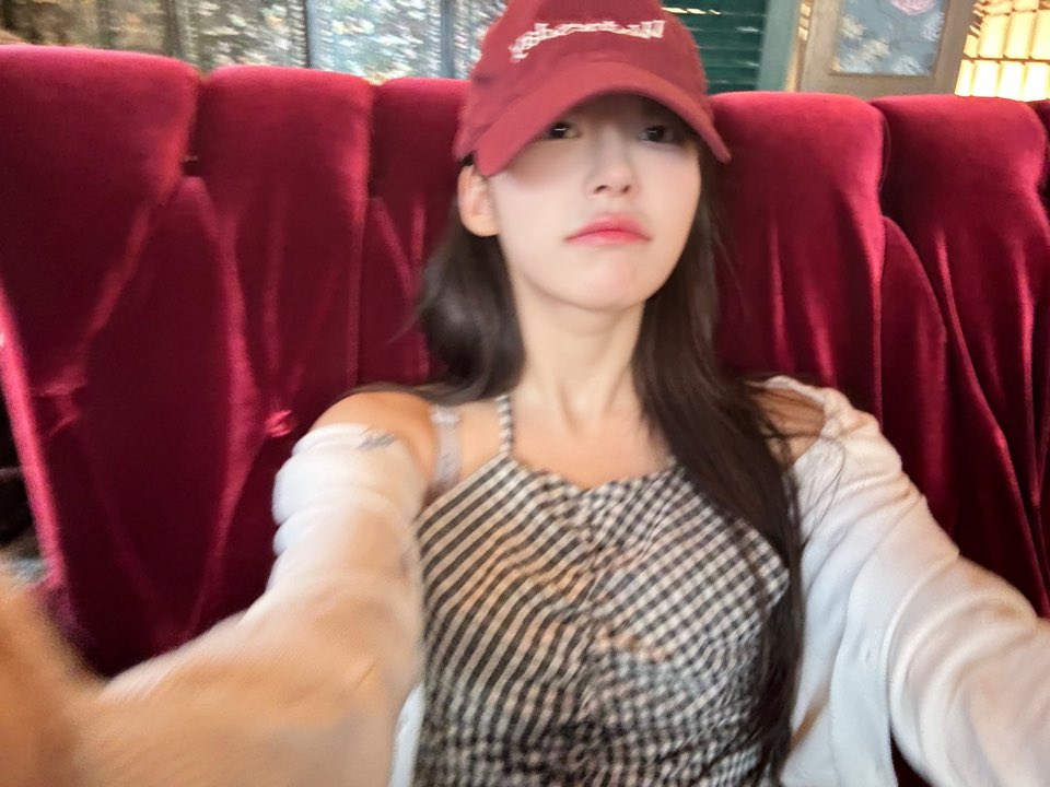 member_classy's tweet photo. [#형서] 

나는야 혼자서도 잘 놀지 허허
결과물: 

#CLASSy #클라씨
#HYUNGSEO https://t.co/gK5spVsIeQ