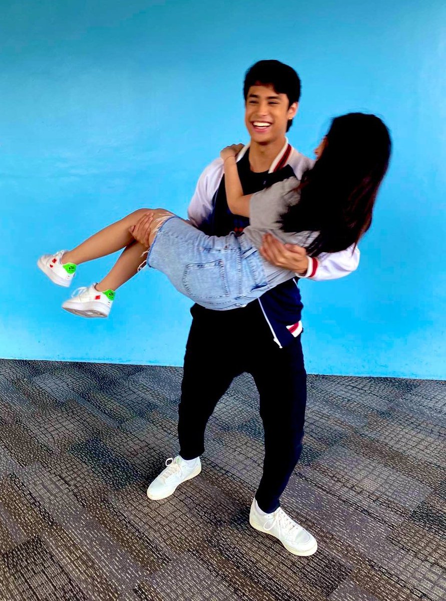 TODBOverseas's tweet photo. Ito na talaga hahaha.

DONBELLE CBML UNVEILED

#BELLEisCAROLINEinCBML
#DONNYisBINGOinCBML
#StarCreativesxCantBuyMeLove
#DonBelle | #CantBuyMeLove

#BingCa                                           #Cargo https://t.co/NpYl2PSO3h