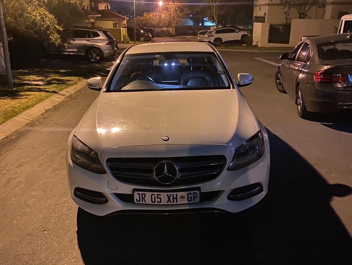 Vehicle hijacked in Midrand  buff.ly/3ryk4Qr

#ArriveAlive #VehicleHijacked