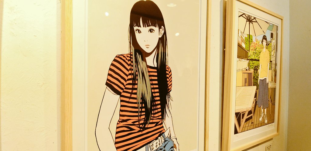cocoon___m's tweet photo. 江口寿史 『step2』出版記念展『step to step』リベストギャラリー創
大好きにかこまれて眼福っ!そしてこの作品を描いていらっしゃる先生が目の前でサインを書いてくださってるとか…しかもイラストにツーショット写真まで…(嬉泣)谷川先生のお話を少しできたのも嬉しかたな。
#江口寿史
#steptostep https://t.co/Ao6uStnBCx