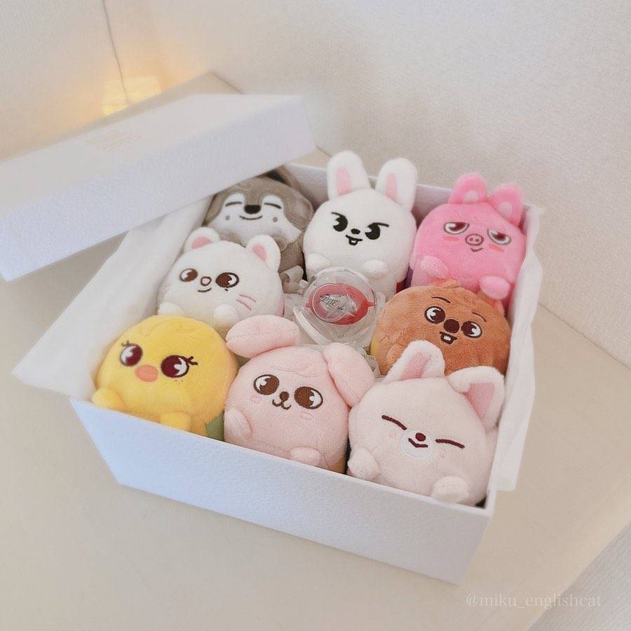 000000000Aa00's tweet photo. @miku_englishcat okok 我想问一下，这个是你自己创作的吗？如果是的话，可以授权给中国粉丝吗，或者是出售给中国粉丝🌷🌷 https://t.co/8fP7BGkqHO