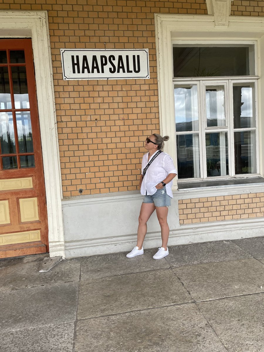 Loma oli hyvä 💛 Hyvältä tuntuu myös palata arkeen. Monta kiinnostavaa ja sopivasti haastavaa juttua tulossa syksyn aikana 🤩