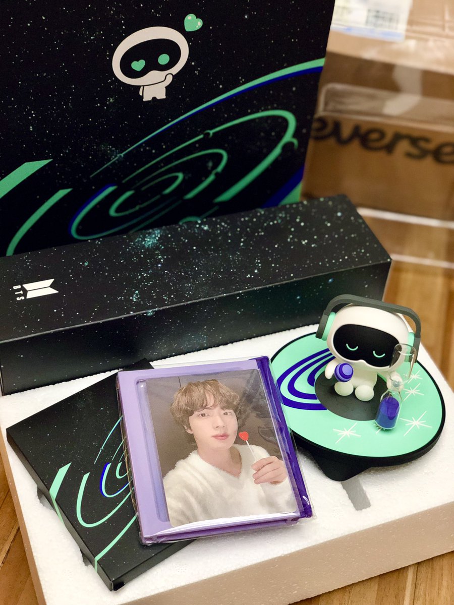 evalilycoco's tweet photo. BTS MERCH BOX #12
WOOTTEO BOX https://t.co/O3OeQbiO92