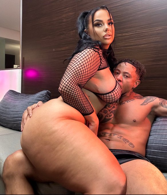Just left pound town 🤤🎬💦🥵 @EddieJaye https://t.co/2FGcwCGVOB<a class="tags" href="/tag/eddiejaye">@eddiejaye</a>