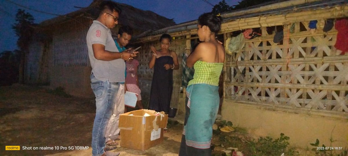 amaduddin200's tweet photo. Evening-cum night health Camp at Most extremely area under  Ratanngar HWC, Dhalai Tripura #malaria @nhm_tripura @CMO_Dhalai @DrManikSaha2 https://t.co/R2EJYOyXn1