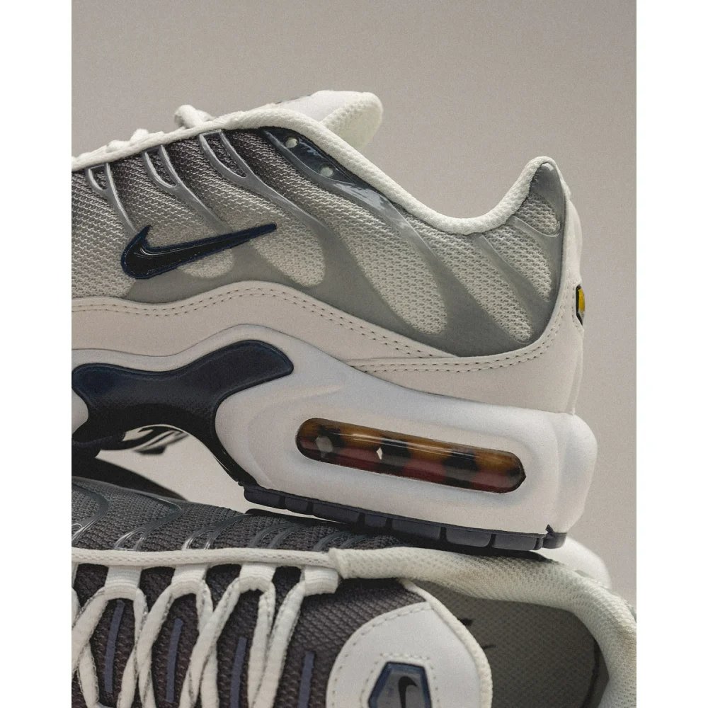 Ad: 📅 Release Reminder 📅 Now Live At Nike. The Women's Nike Air Max Plus 'Summit White Ashen Slate'!  

RRP: £174.95 Link > zurl.co/WzWr 

Sizes UK2.5-UK9.5

📷everysize