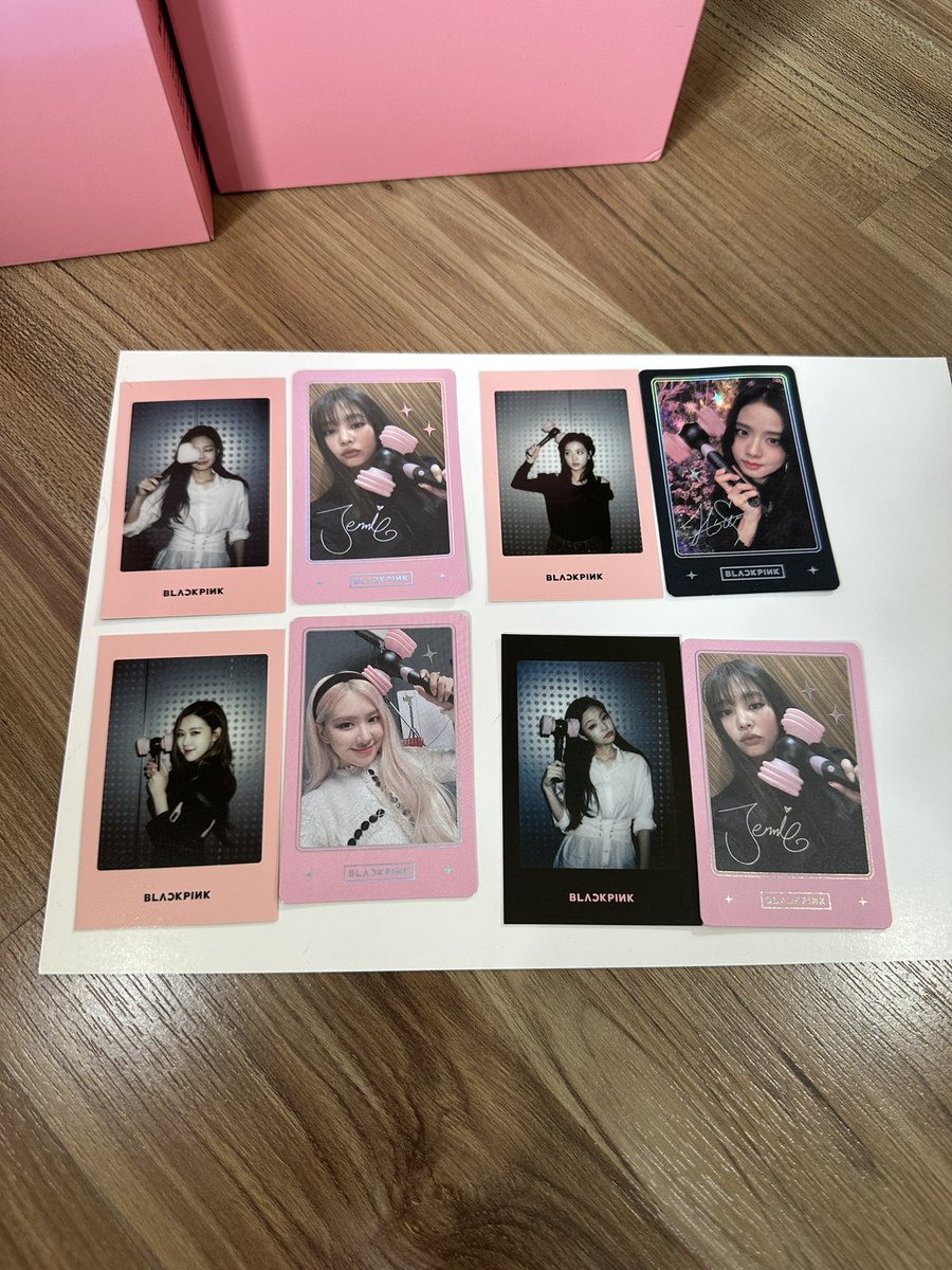 Hi_w_w's tweet photo. เเท่งไฟเวอร์2 พร้อมเซ็ตการ์ดเวอร์1เเละ2 (เลือกเซ็ตได้)

❤️1500รวมส่ง

#ตลาดนัดblackpink #ตลาดนัดบพ https://t.co/9y0MERZyjw