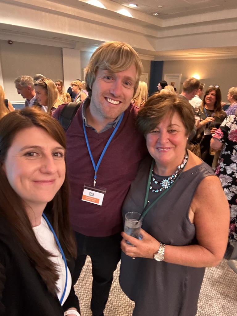 Albatross Travel tweet media