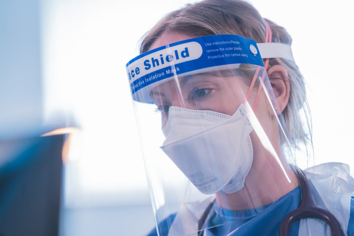 RadioTimes's tweet photo. Joanne Froggatt leads COVID medical drama #Breathtaking from Line of Duty creator

https://t.co/Z99Hk4tgMa https://t.co/EpFBvYOBPW