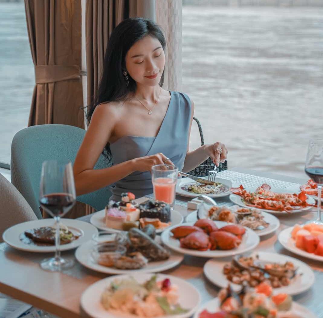 CenturyCruises's tweet photo. Q1 Happy #CulinariansDay 🥘 😍 🙌 #CTTOT
Today’s Topic: Chinese Food 👈 👈 👈     
Check all the questions here: https://t.co/tUSH0LleXL ✅✅✅

#china #travel #cruise #yangtze #river #luxury #centurycruises #food https://t.co/MPdDDAVGxo