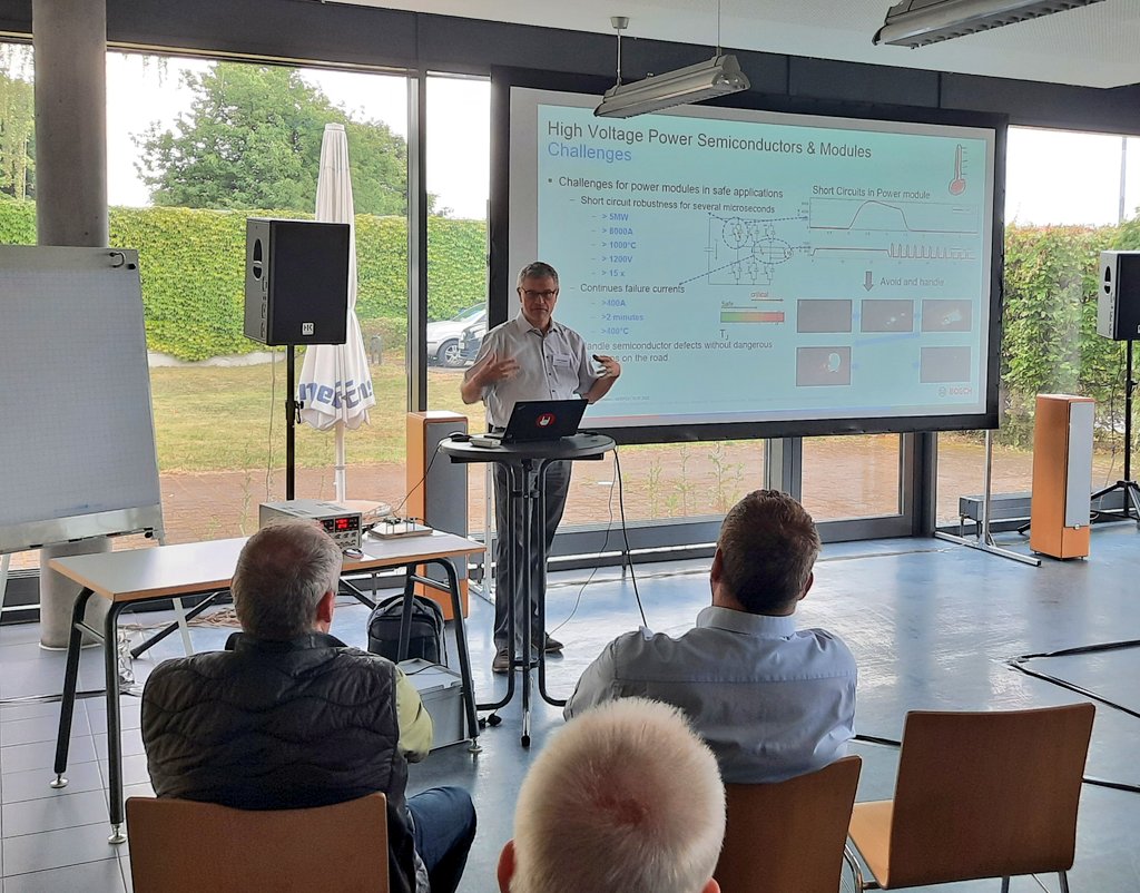 Josef Göppert <a href="/BoschGlobal/">BoschGlobal</a> berichtet über Performance- und Robustheitsaspekte von Leistungshalbleitern für Elektromobilitätsanwendungen. #Leistungselektronik