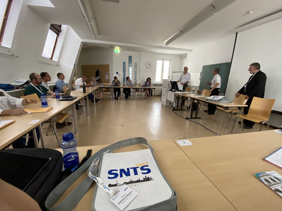 R_ResenaBiblica's tweet photo. Algunos de nuestros asociados en el premeeting de SNTS en Viena. https://t.co/kcr1FsfpLt